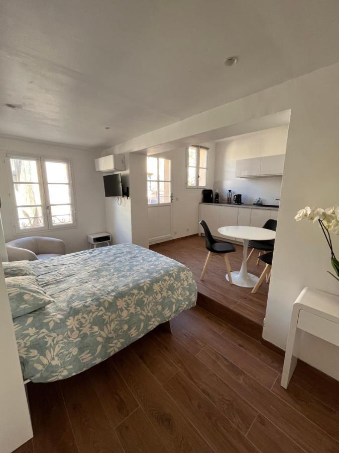 Saint-Tropez Centre - Grand Studio Avec Terrasse Екстериор снимка